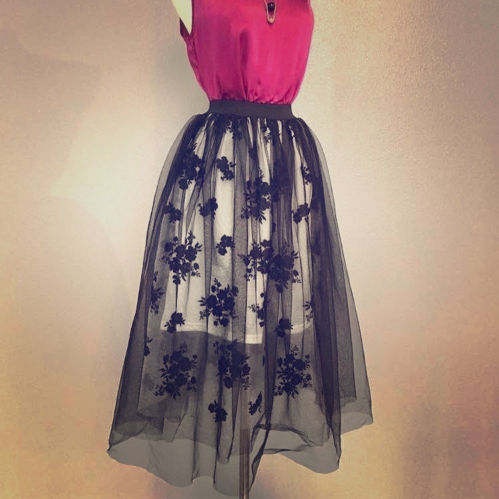 NEW TULLE FLORAL LAYER SKIRT
